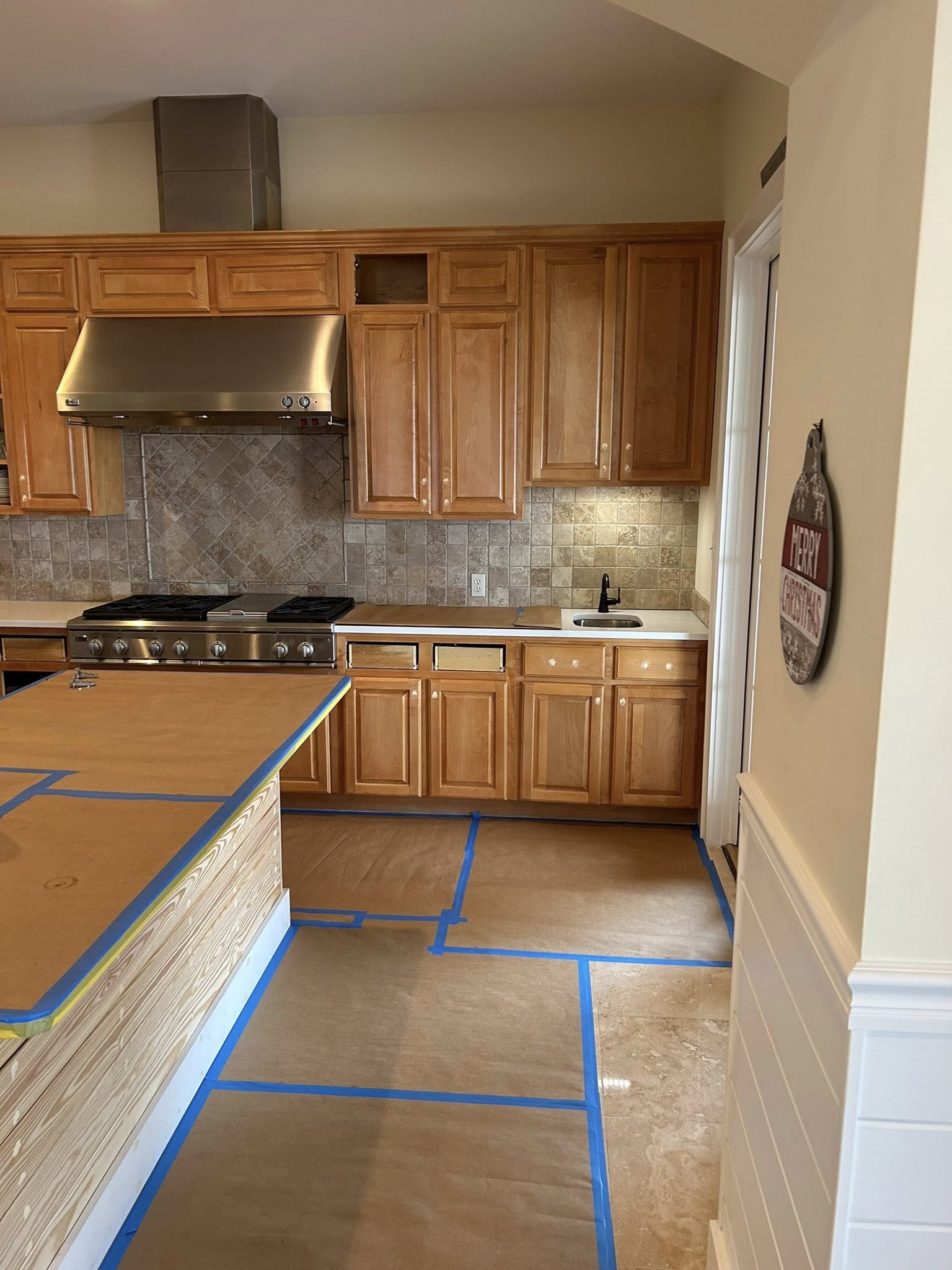 Before — Oak kitchen cabinets